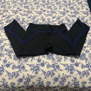 Mid rise crop leggings from Adore me